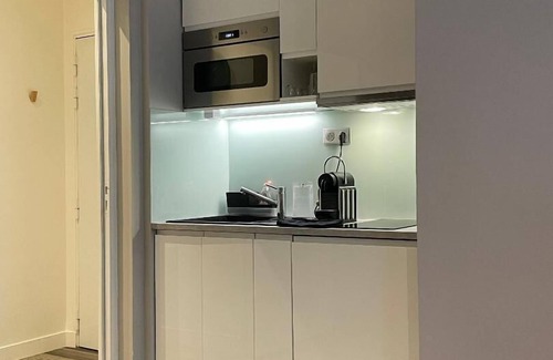 Montrouge Apartment | Functional 2-room apartment a stone's throw from the Mairie de Montrouge metro station.