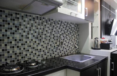 Cipaganti Apartment | Functional Studio Room The Jarrdin Cihampelas Apartment By Travelio