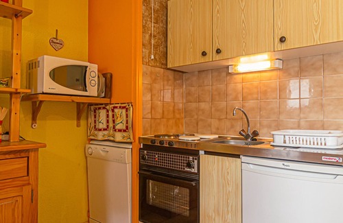Aussois Apartment | Functional studio with balcony for 3 people