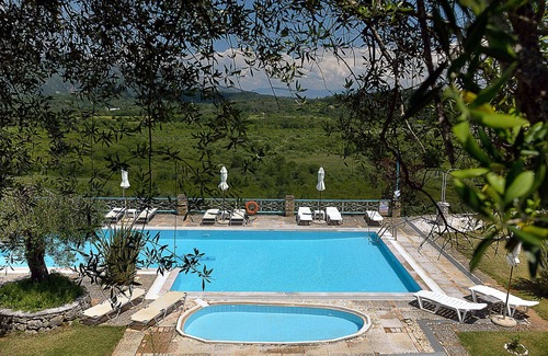 Doukades Apartment | Fundana Villas Corfu | Suite