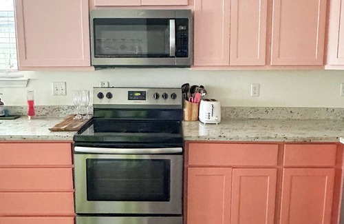 Saint Roch House | Funky Designed 2 Bed/1 Bath - Walk to French Quarter in Historic NOLA
