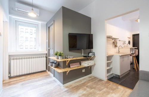 Bucharest City-Centre Apartment | Funky Flat in Calea Victoriei