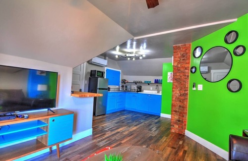 Fruita Apartment | Funky Fresh Downtown Fruita Apartment! Free Bike Storage, Fast WiFi
