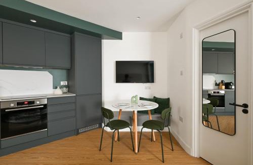 Angel Apartment | Funky Studio Apartment Close to Angel Station and Regent Canal