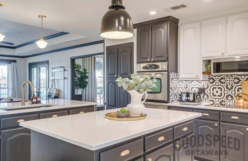 Fort Worth House | Funkytown Farmhouse | 3 Kings | Sleeps 24 | 2 Acres | Shfflbrd | Bunkroom | Pool