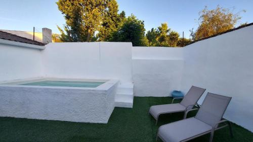 Villanueva del Fresno Apartment | FURAHA