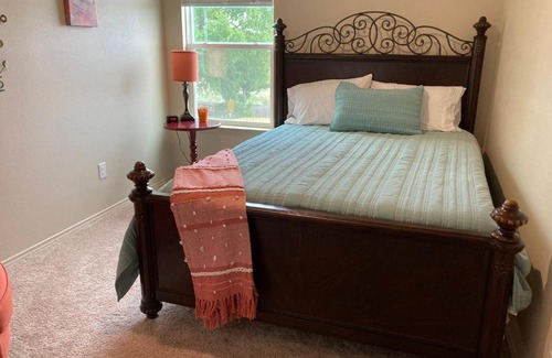 Copperas Cove Apartment | Furnished 3-bed- Townhome in the Hills Near Fort Cavazos