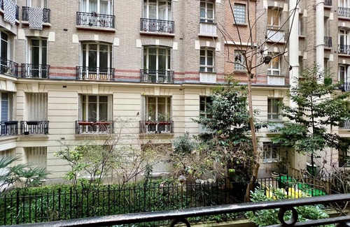 Passy Apartment | Furnished 3-bedroom apartment Passy