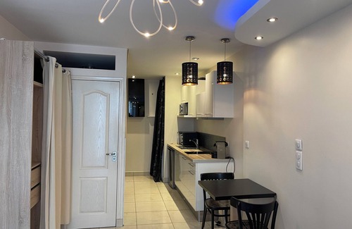 Montlucon Apartment | Furnished and equipped studio in city center with FREE WIFI