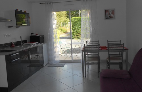 La Chapelle-Basse-Mer Apartment | Furnished apartment in the Nantes vineyards near the banks of the Loire River