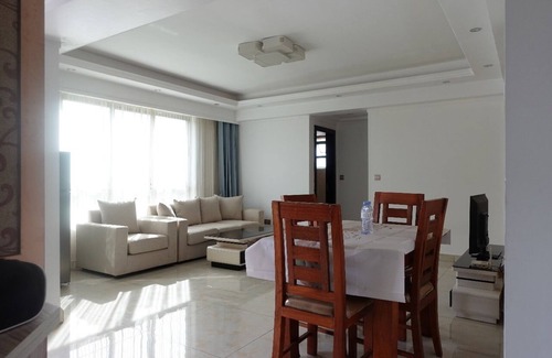 Kileleshwa Apartment | Furnished apartment in Kileleshwa Nairobi, with gym, pool, WiFi & a restaurant.