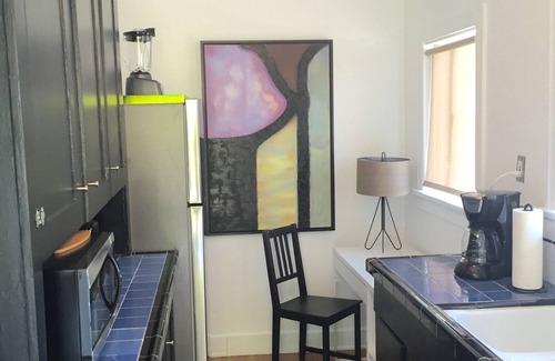 Pacific - Edison Cottage | Furnished Artistic 1 bedroom cottage in quiet yet central, LA location