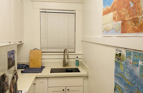 Belltown Apartment | Furnished Belltown apartment, close walk to everything.