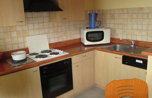 Pontorson Cottage | Furnished Cottage near Mont Saint-Michel