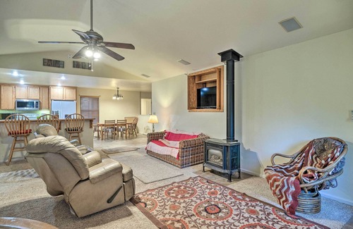 Twain Harte House | Furnished Deck: Family-Friendly Twain Harte Home