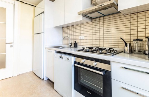 Erenkoy Apartment | Furnished Flat, 5 min to Marmaray, 10 min to Coast