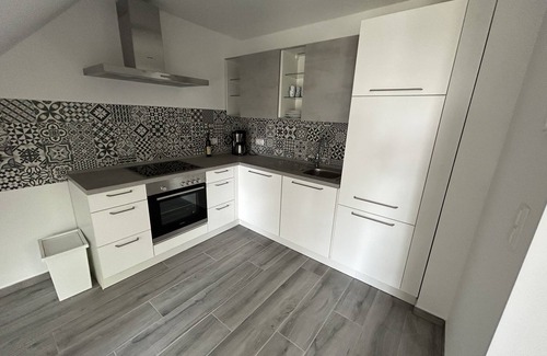 Mellensee Apartment | Furnished four-room top floor apartment with lake view