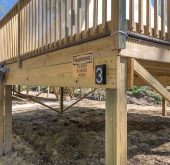 Stanton Other | Furnished Glamping Tent/River Access/2 Queen Beds