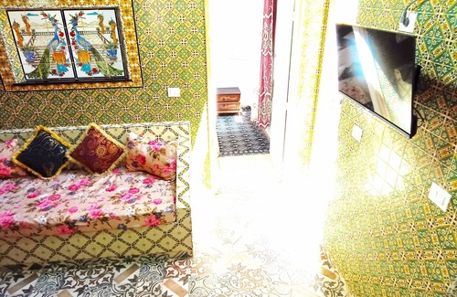 Jemmal House | Furnished House , - 1-minute Walk - From the sea , in Mnakaa in Ksour Essef