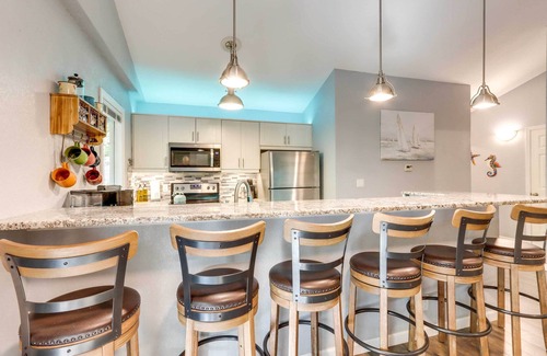 Osage Beach House | Furnished Patio: Home in Tan Tar A Estates