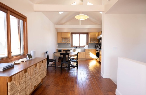 Playa Del Rey House | Furnished Playa Del Rey house, ocean views crown three levels in perfect harmony