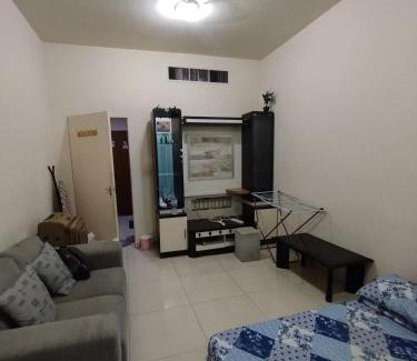 Al Qasimia Apartment | Furnished room