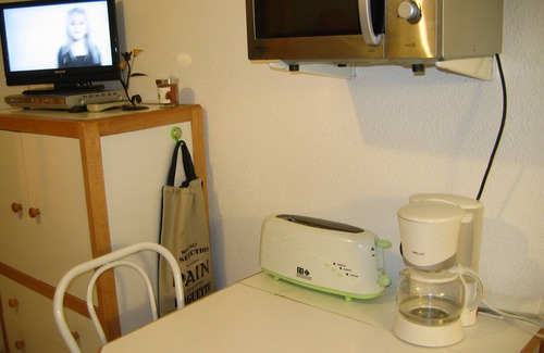Lamalou-les-Bains Apartment | Furnished studio, Résidence Plein Soleil, in the heart of a spa