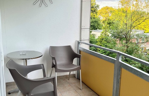 Mittelfeld Apartment | Furnished studio apartment with balcony in the Hanover-Mittelfeld district
