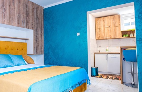 Donji Stoliv Apartment | Furnished Vacation Flat Near Sea in Montenegro