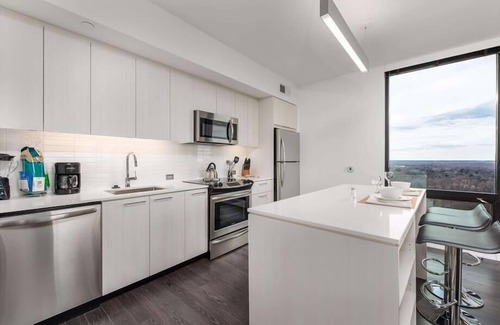 Reston Apartment | Furnished w/Full Kitchen | Reston Town Center | nr Washington DC