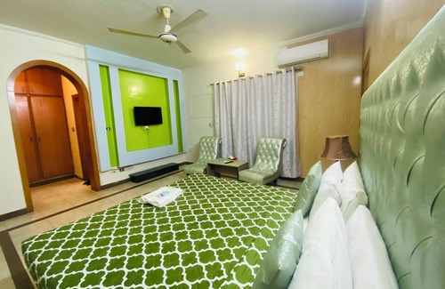 F-7 Sector Hotel | Fusion Lodge