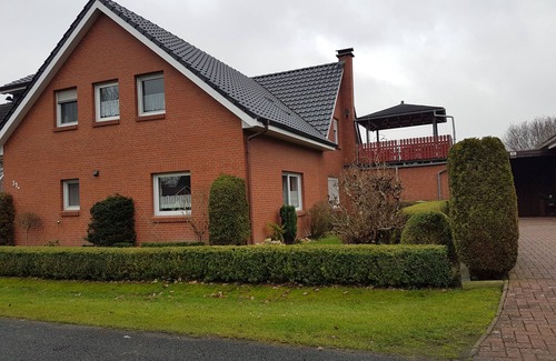 Emden Apartment | FW suitable for the disabled. Between the dikes