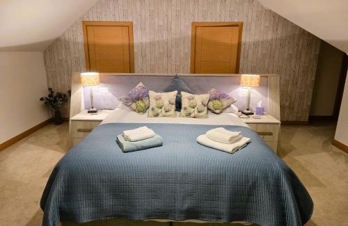 Cowal Peninsula Villa | Fyne Edge - A Luxurious Lochside Haven