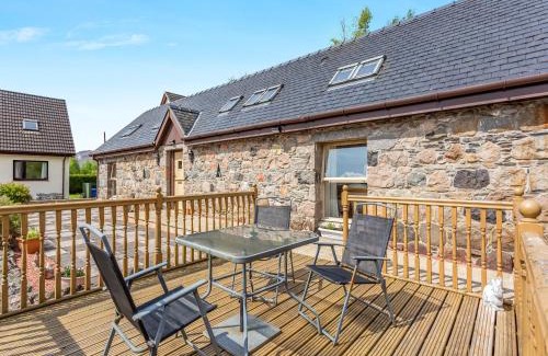Banavie House | Fyvie Cottage