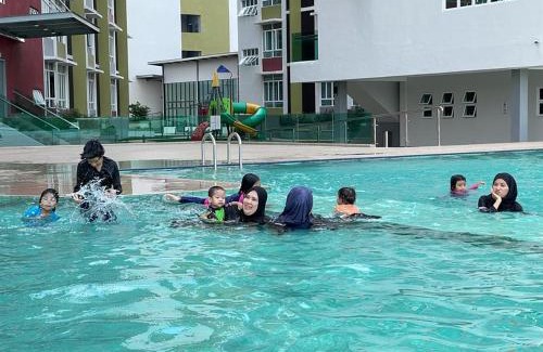 Kuantan Apartment | FzSplash Homestay - For Muslims