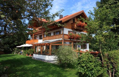 Munchen District House | Gästehaus Burgmayr