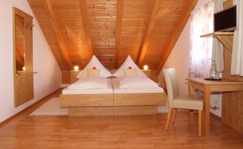 Munchen District House | Gästehaus Burgmayr
