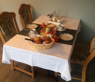 Roggenstede Bed & Breakfast | Gästehaus Djuren
