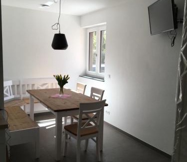 Estenfeld Apartment | Gästehaus Engelgarten