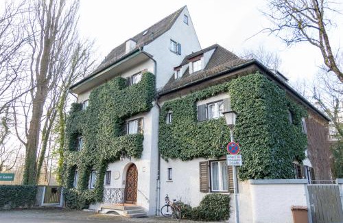 Biederstein Hotel | Gästehaus Englischer Garten