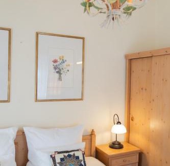 Biederstein Hotel | Gästehaus Englischer Garten