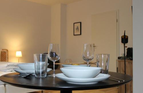 Kernstadt House | Gästehaus Friedrichstraße - Geräumiges Zimmer mit eigenem Bad