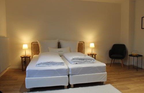 Kernstadt House | Gästehaus Friedrichstraße - Geräumiges Zimmer mit eigenem Bad