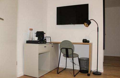 Kernstadt House | Gästehaus Friedrichstraße - Geräumiges Zimmer mit eigenem Bad