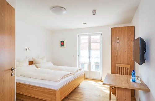 Furstenfeldbruck District House | Gästehaus Neubauer