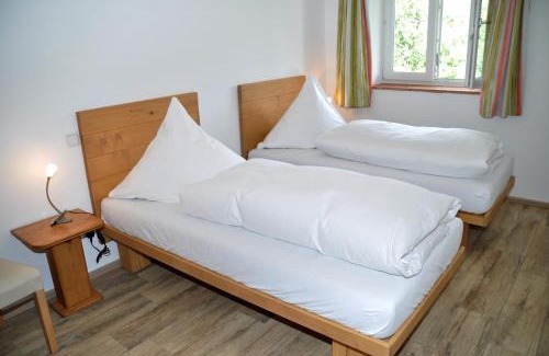Ebersberg District Apartment | Gästehaus Niedermeierhof