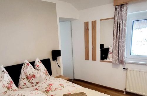 Hermagor-Pressegger See Apartment | Gästehaus Seewinkel