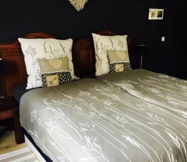 Heuchelheim-Klingen Apartment | Gästehaus Sellemols Ferienwohnung Korbmacher