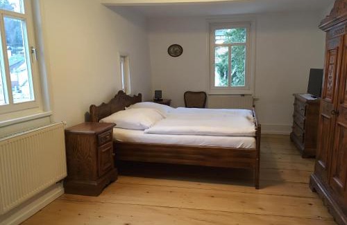 Bad Herrenalb Apartment | Gästehaus Villa Lina