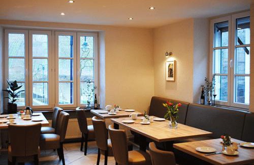 Reil Bed & Breakfast | Gästehaus Weingut Schier im Zehnthof
